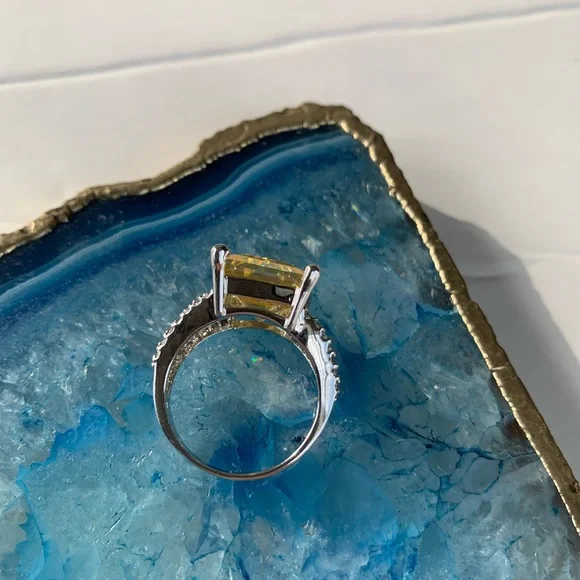 Vintage yellow CZ ring size 9.5 - Picture 5 of 6